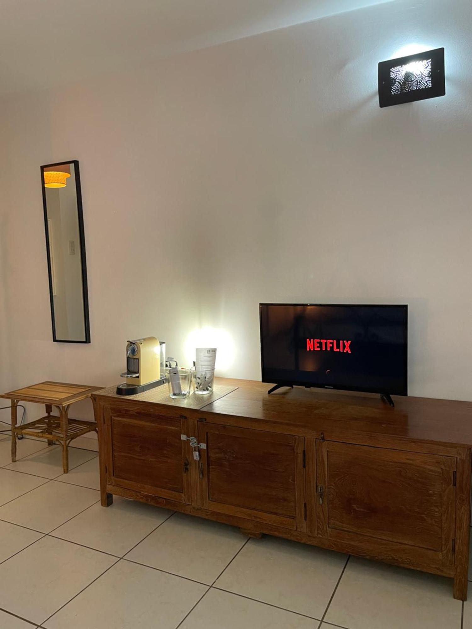 Prana Lodge Saint Gilles Les Bains 800 M De La Plage Экстерьер фото