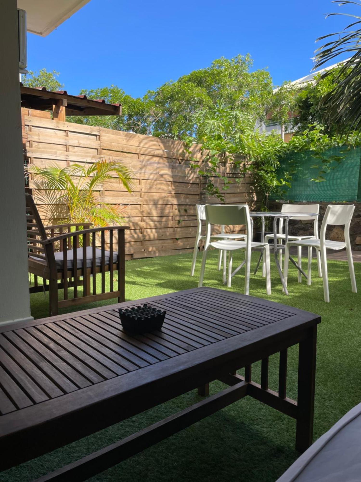 Prana Lodge Saint Gilles Les Bains 800 M De La Plage Экстерьер фото
